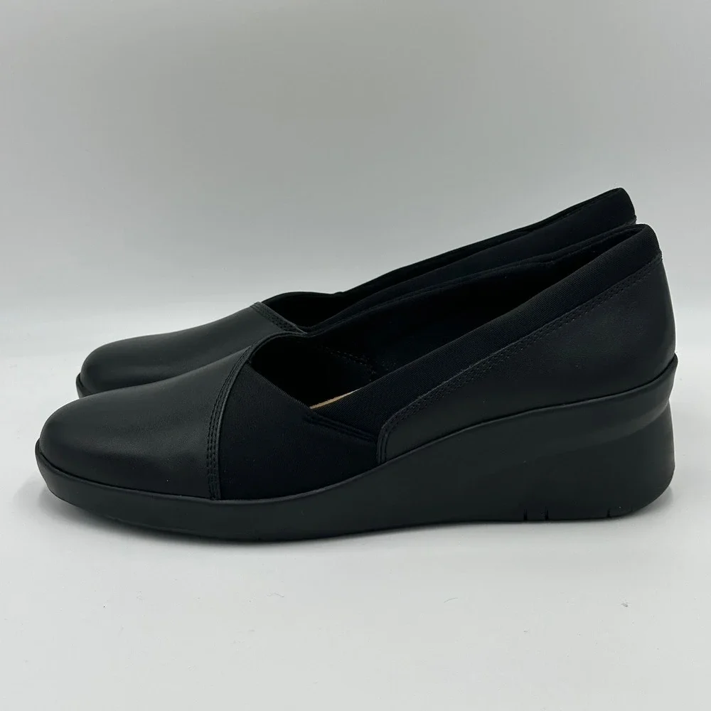 NWD Clarks Suttyn Walk Black Leather Wedge Slip On Shoes Womens Size 8.5 Comfort